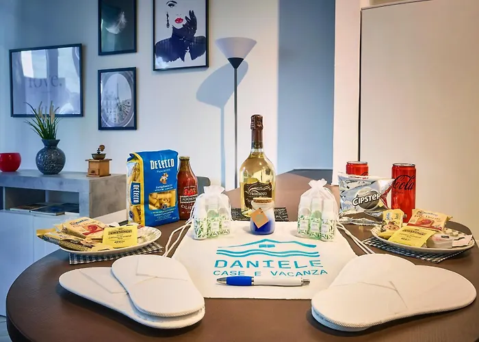 Wonderful Near Station - Daniele Milano