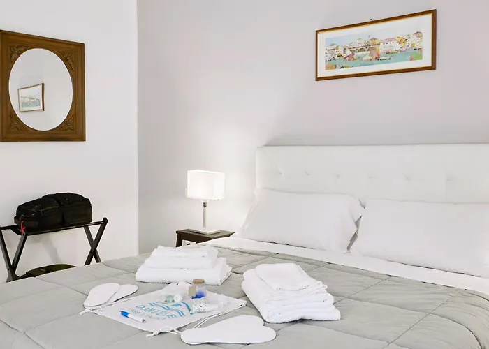 Wonderful Near Station - Daniele Milano