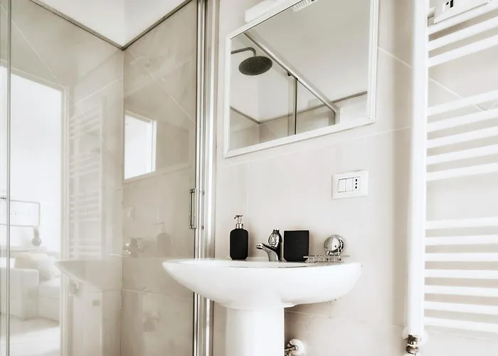 Wonderful Near Station - Daniele Appartamento