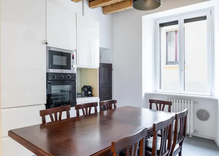 Fiorenti - New Flat In The Heart Of Navigli Milano