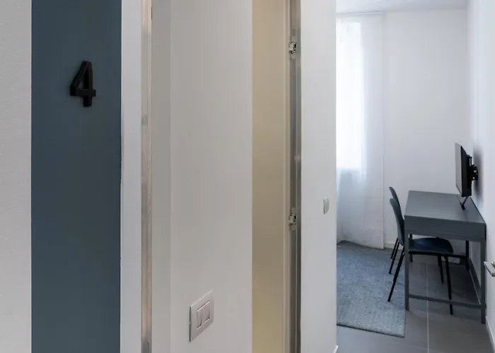 Fiorenti - New Flat In The Heart Of Navigli * Milano