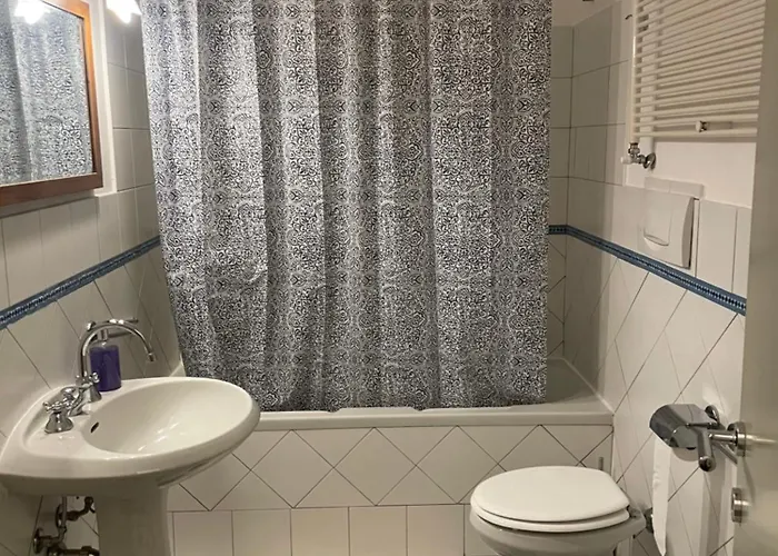 Casa Di Ringhiera Milanese Apartment