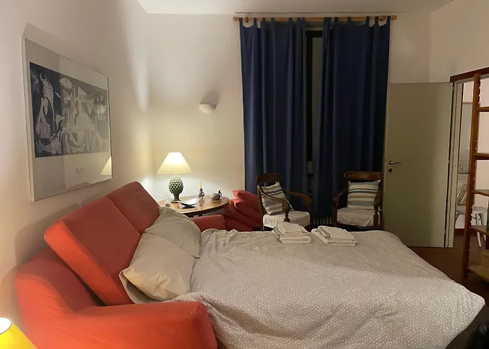 Casa Di Ringhiera Milanese 아파트 *