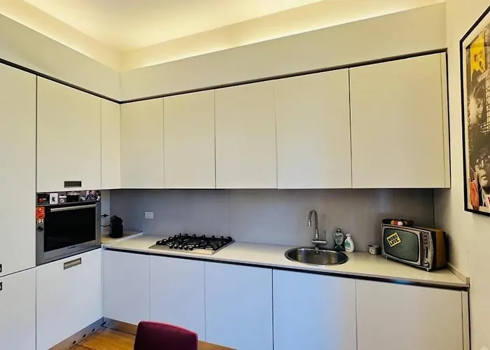 Apartment Near Station , In The Heart Of Nolo, Cozy And Quiet, 3rd Floor Without A Lift *