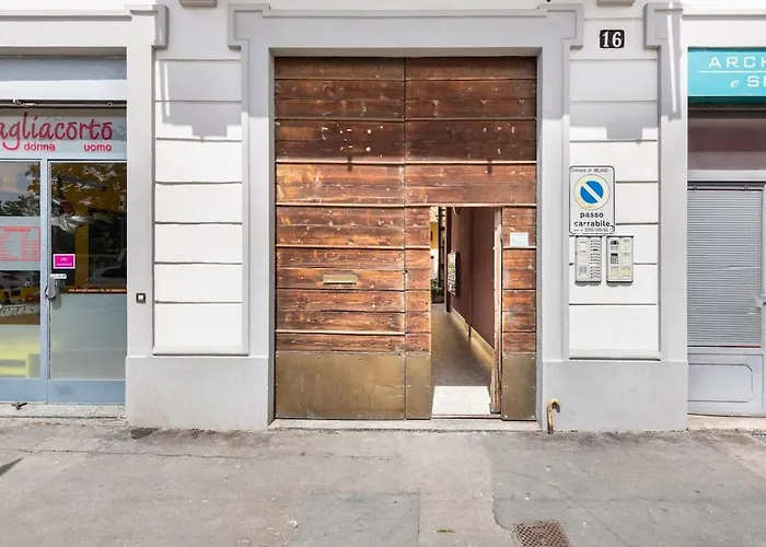 Navigli Ultimo Piano 아파트 *