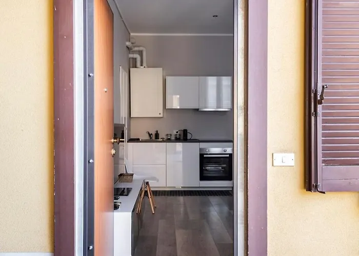 Navigli Ultimo Piano 아파트 *