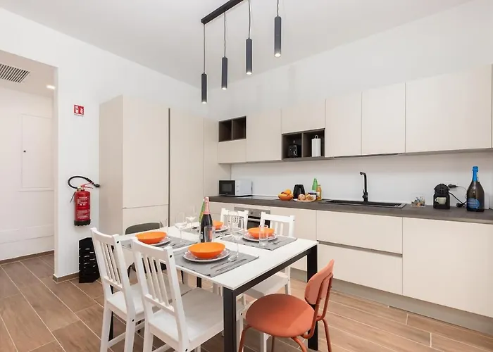 I San Siro I Steps To Metro, Ac & Free Wifi * Milano