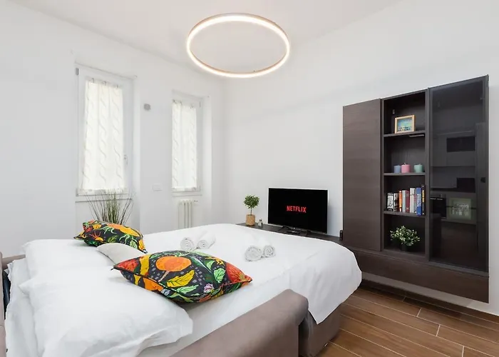 I San Siro I Steps To Metro, Ac & Free Wifi Milano