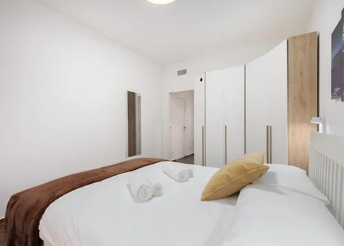 I San Siro I Steps To Metro, Ac & Free Wifi *