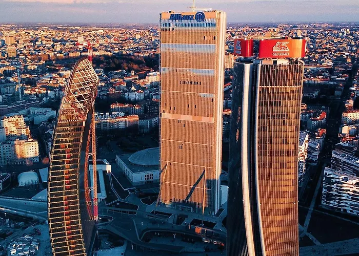 I San Siro I Steps To Metro, Ac & Free Wifi