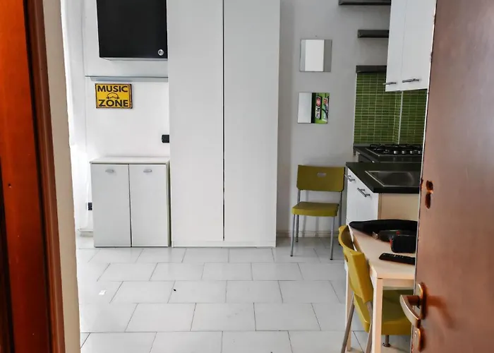 Sul Grande Naviglio Howme *