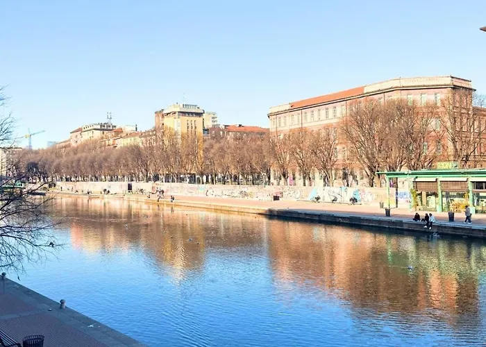 Апартаменты Darsena Милан