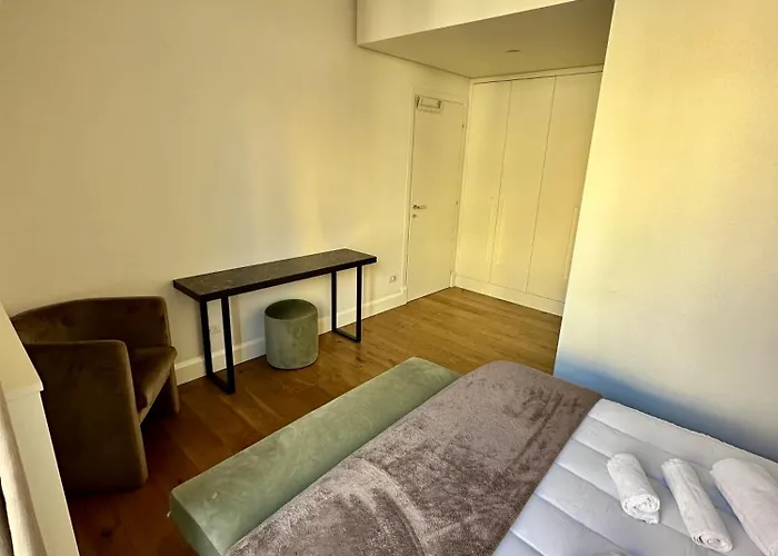 Casa Della Borsa - B *