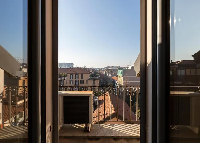 Daire Mansarde Belvedere Duomo Milano