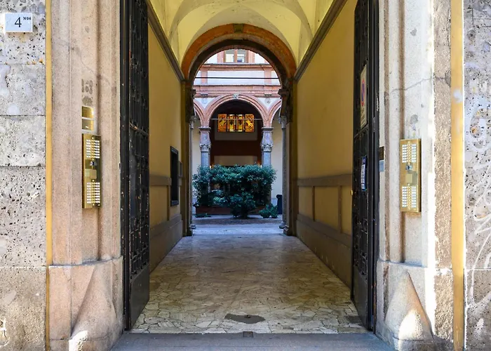 The Rent - Luxury One-bedroom In The Historic Center 아파트 밀라노