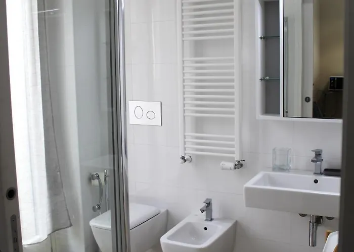 Апартаменты Porta Venezia - Downtown Милан