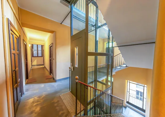 Kramer House, In The Fashion District! شقة