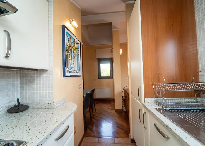 Penthouse Isola, A Few Steps From Offices Cortina 26 *