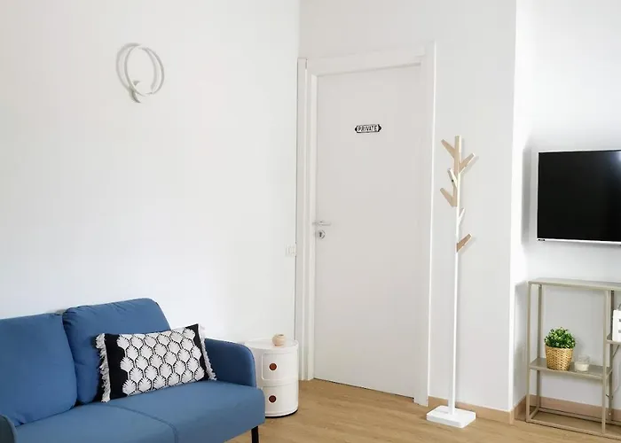 아파트 Casamilano 50 Meters From The Metro