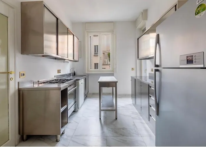 Apartament 10 Minuti Dal Duomo - Elegante Domus Mediolan