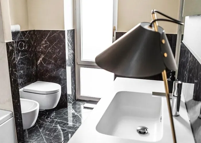 10 Minuti Dal Duomo - Elegante Domus * Милан