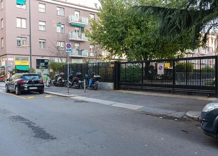 Sky Urban Valtorta דירה