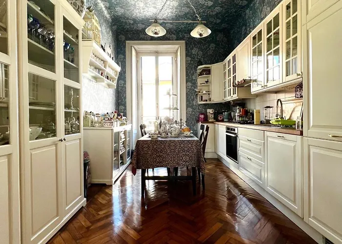 Charming Elegant In Historic Art Nouveau Building,