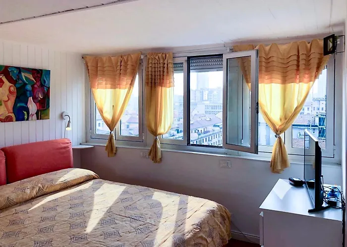 Penthouse In The Sky With 30 Sqm Terrace Station Mediolan
