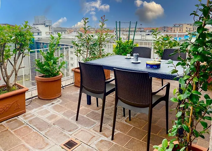 アパート Penthouse In The Sky With 30 Sqm Terrace Station *