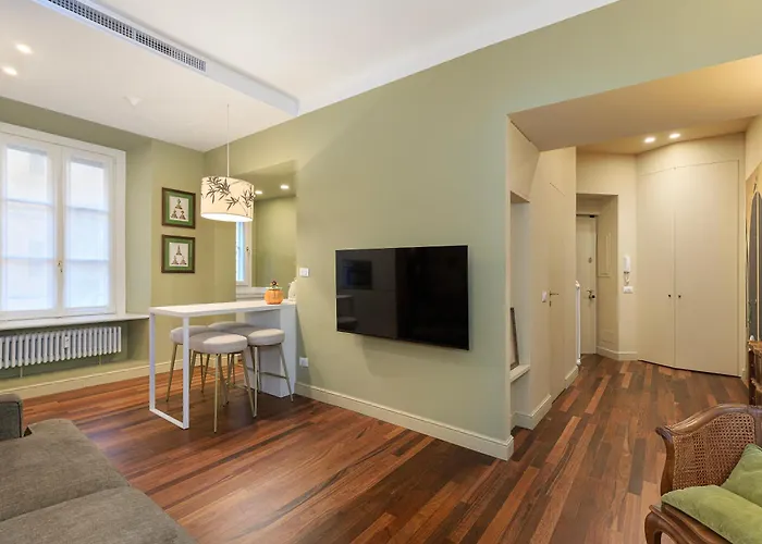 아파트 Elegant Historic On A Tree-lined Avenue Near Cadorna Station And Last Supper *