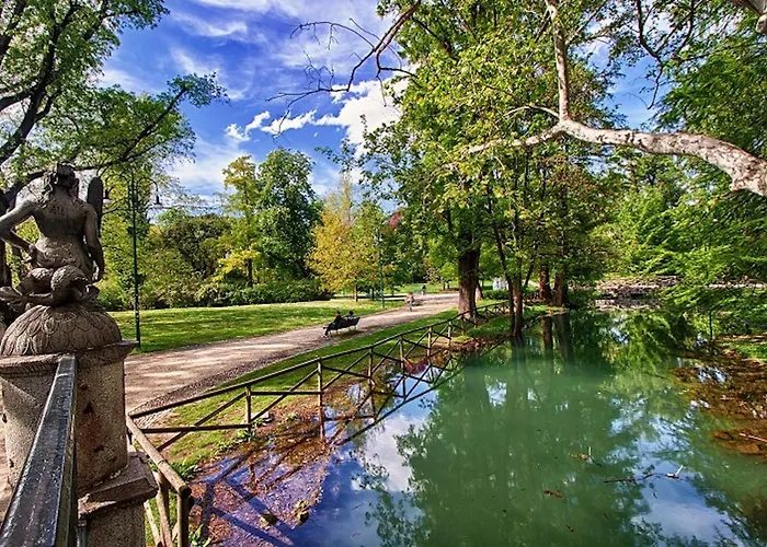 Apartmán Lovely 2 Penthouse At Arco Della Pace *