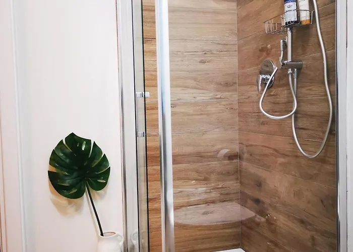 דירה Cozy 50 Meters From The Metro