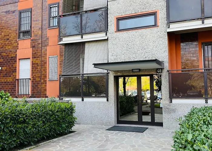 Fiera San Siro Free Parking Апартаменты *