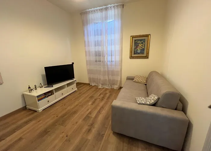 Franca - 7 Min Fs Μιλάνο