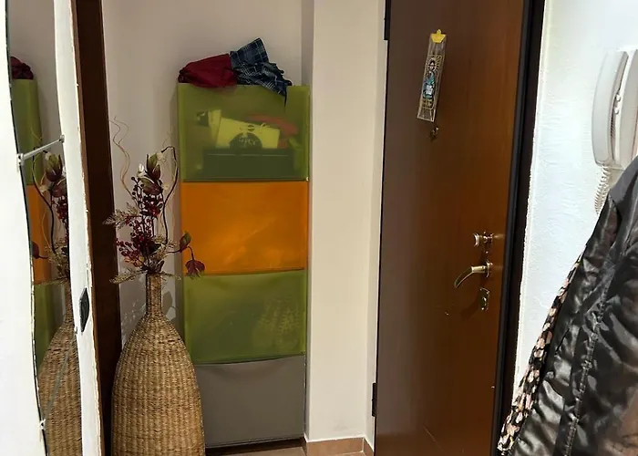 Casa Jaures-turro, 10 Meters From The Metro, Red Line Mm1