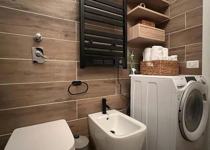 Acasadiimma 5 Min Da Bocconi 3 Stops Duomo E Navigli Con Wifi E Balcone * Mediolan