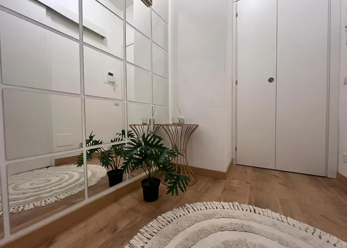 Acasadiimma 5 Min Da Bocconi 3 Stops Duomo E Navigli Con Wifi E Balcone