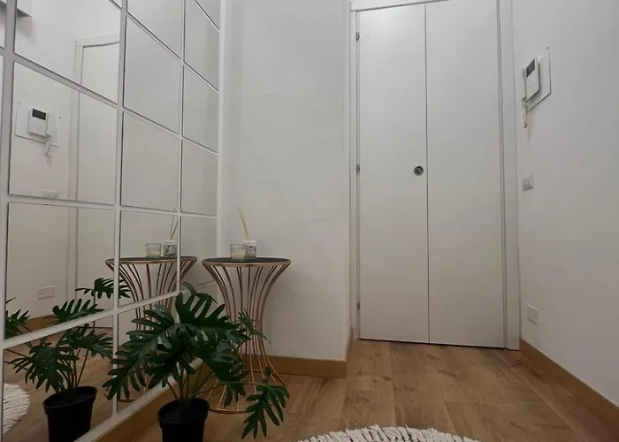 Apartament Acasadiimma 5 Min Da Bocconi 3 Stops Duomo E Navigli Con Wifi E Balcone Mediolan
