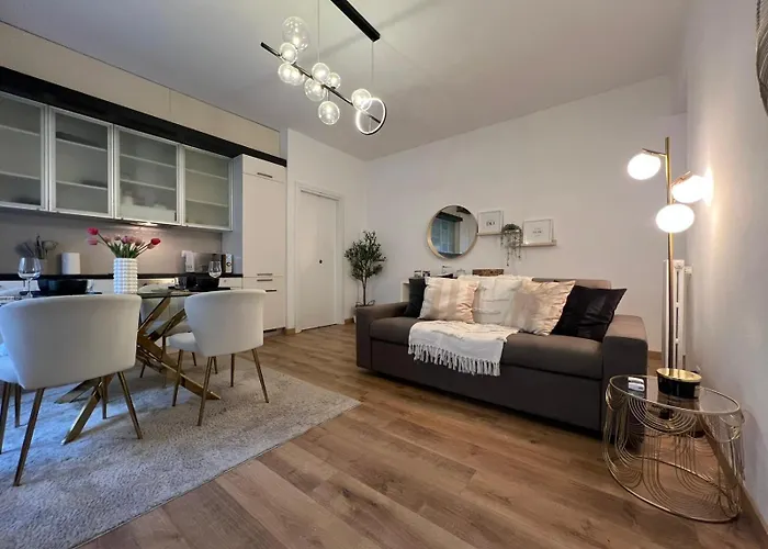 Acasadiimma 5 Min Da Bocconi 3 Stops Duomo E Navigli Con Wifi E Balcone Mediolan