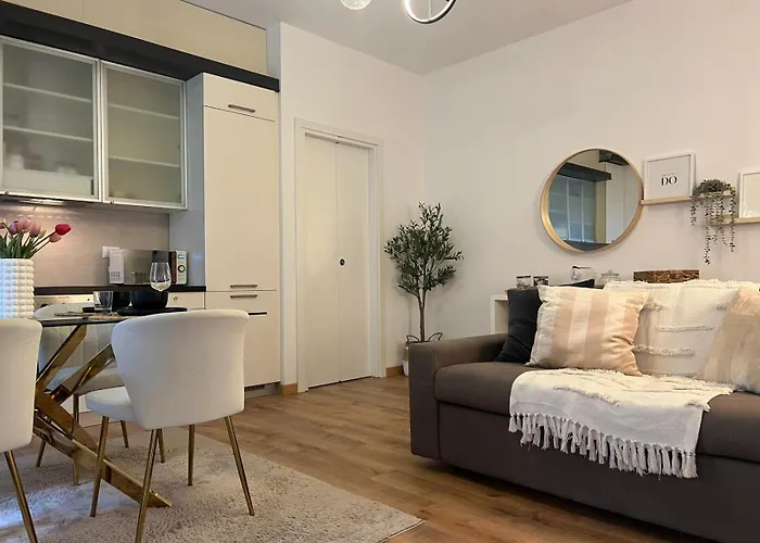 Apartment Acasadiimma 5 Min Da Bocconi 3 Stops Duomo E Navigli Con Wifi E Balcone