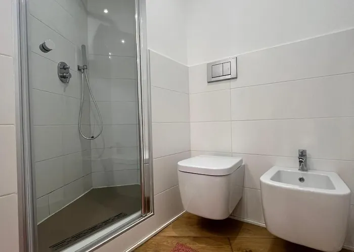 La Regina Delle Locazioni Accanto Bocconi 아파트