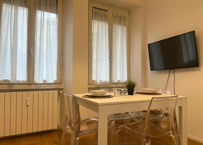 La Regina Delle Locazioni Accanto Bocconi 밀라노