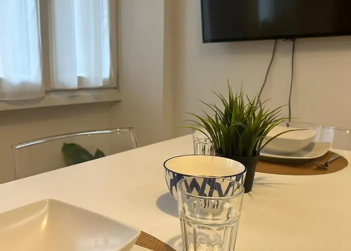 La Regina Delle Locazioni Accanto Bocconi 밀라노