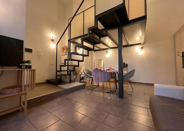 La Regina Delle Locazioni In Porta Romana 2 Apartmán