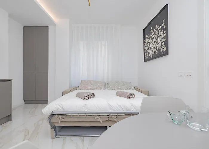 1co4 - Duomo - Luxurious And - *