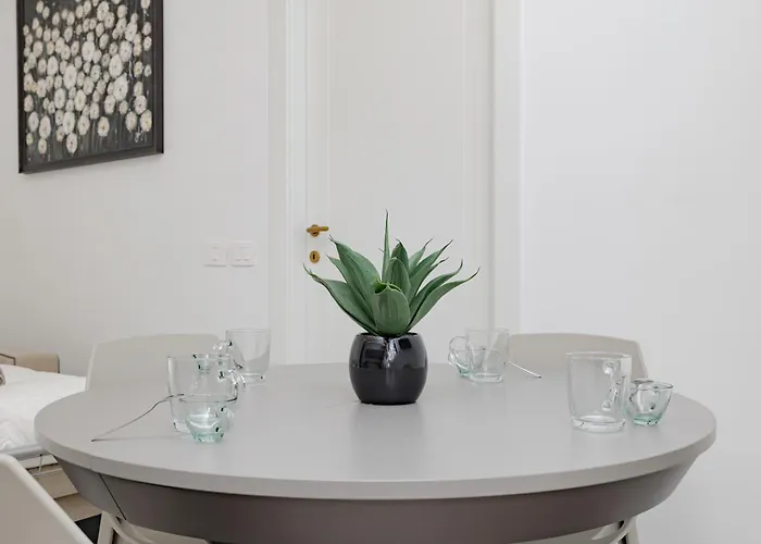 1co4 - Duomo - Luxurious And - Apartmán *
