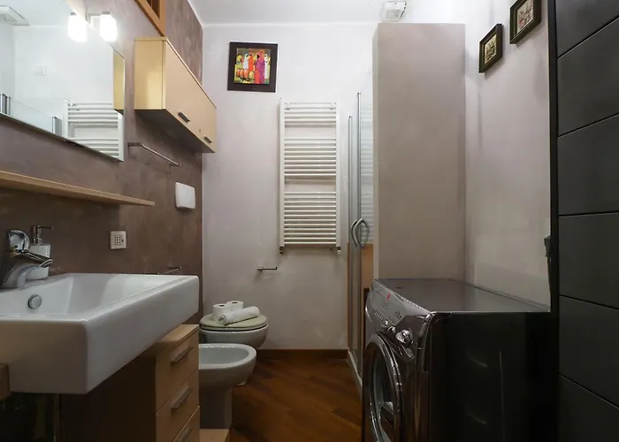 Apartamento Primopiano - Cenisio 37 *