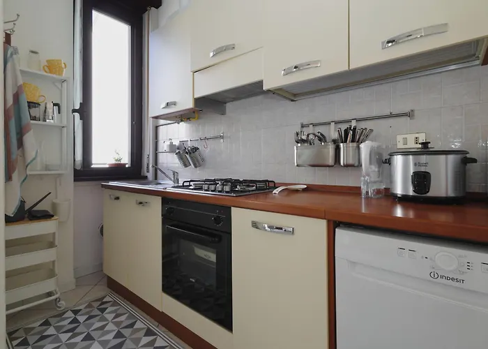 Apartman Genova25 *