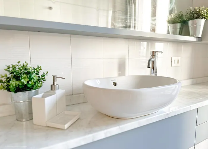 Red81 - 10 Min Dal Duomo - 2 밀라노