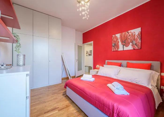 דירה Elegante Attico Con Terrazzo Esclusivo מילאנו